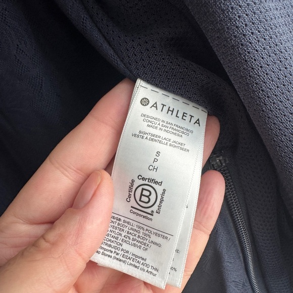 ATHLETA Sightseer Lace Ethereal Bloom Cottage Blue Jacket Size Small P - Picture 11 of 12